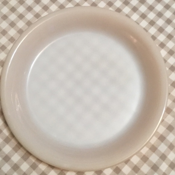 Vintage Fire King peach luster pie plate - Picture 2 of 9